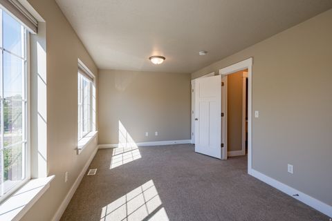 Tiny photo for 1739 E HOLLADAY HILL LN N, Holladay, UT 84124 (MLS # 2158902)