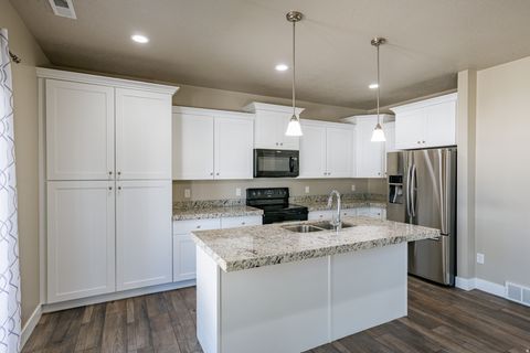 Tiny photo for 1739 E HOLLADAY HILL LN N, Holladay, UT 84124 (MLS # 2158902)
