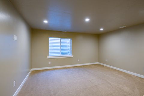 Tiny photo for 1739 E HOLLADAY HILL LN N, Holladay, UT 84124 (MLS # 2158902)