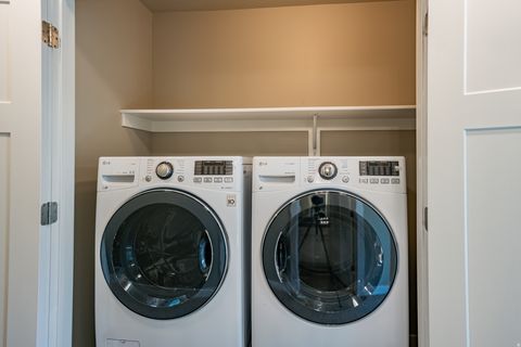 Tiny photo for 1739 E HOLLADAY HILL LN N, Holladay, UT 84124 (MLS # 2158902)