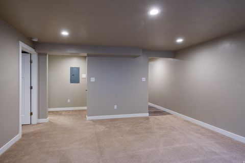 Tiny photo for 1739 E HOLLADAY HILL LN N, Holladay, UT 84124 (MLS # 2158902)