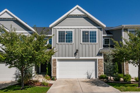 Photo of 1739 E HOLLADAY HILL LN N, Holladay, UT 84124 (MLS # 2158902)