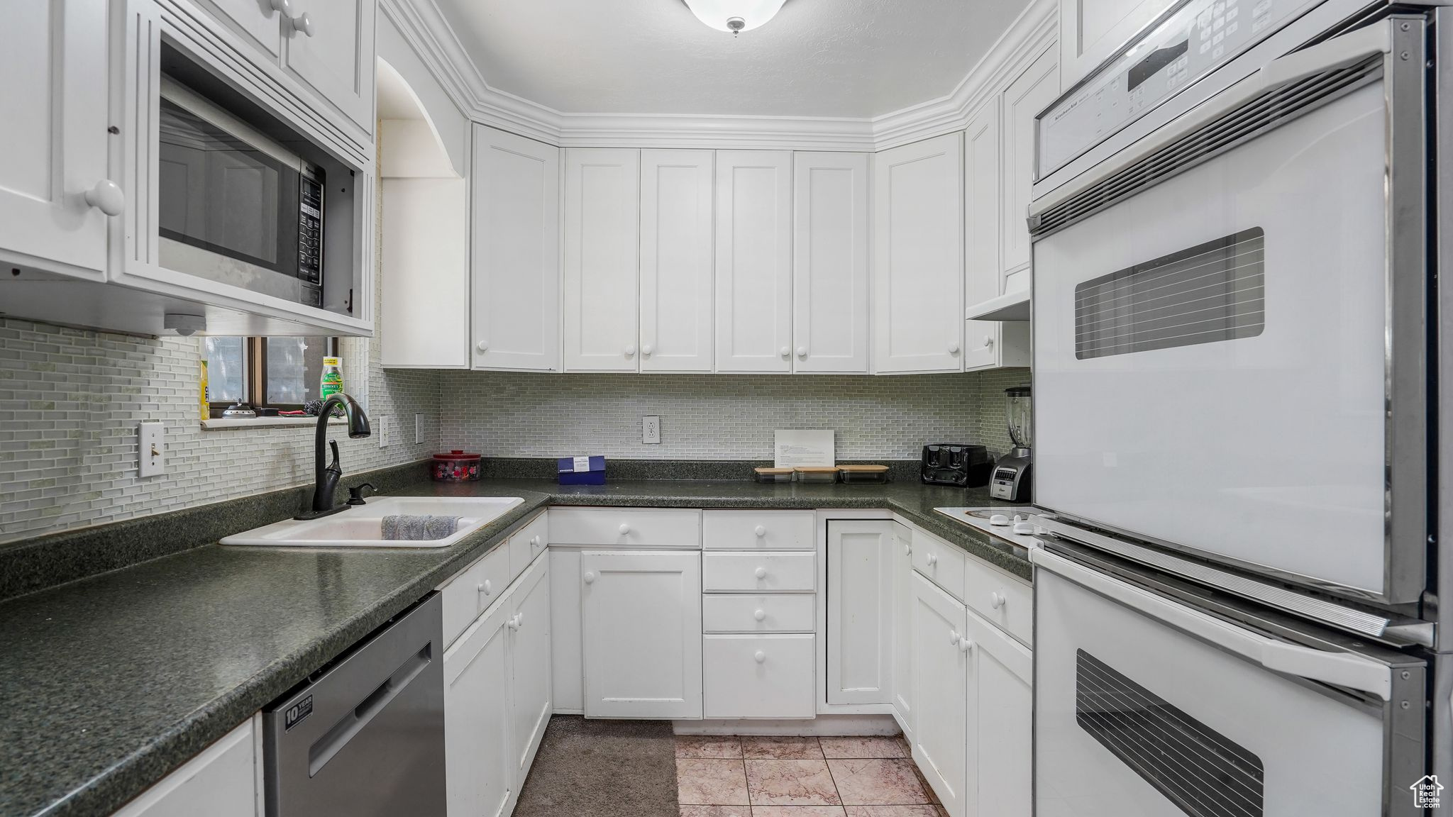 HIDDEN VALLE - Residential