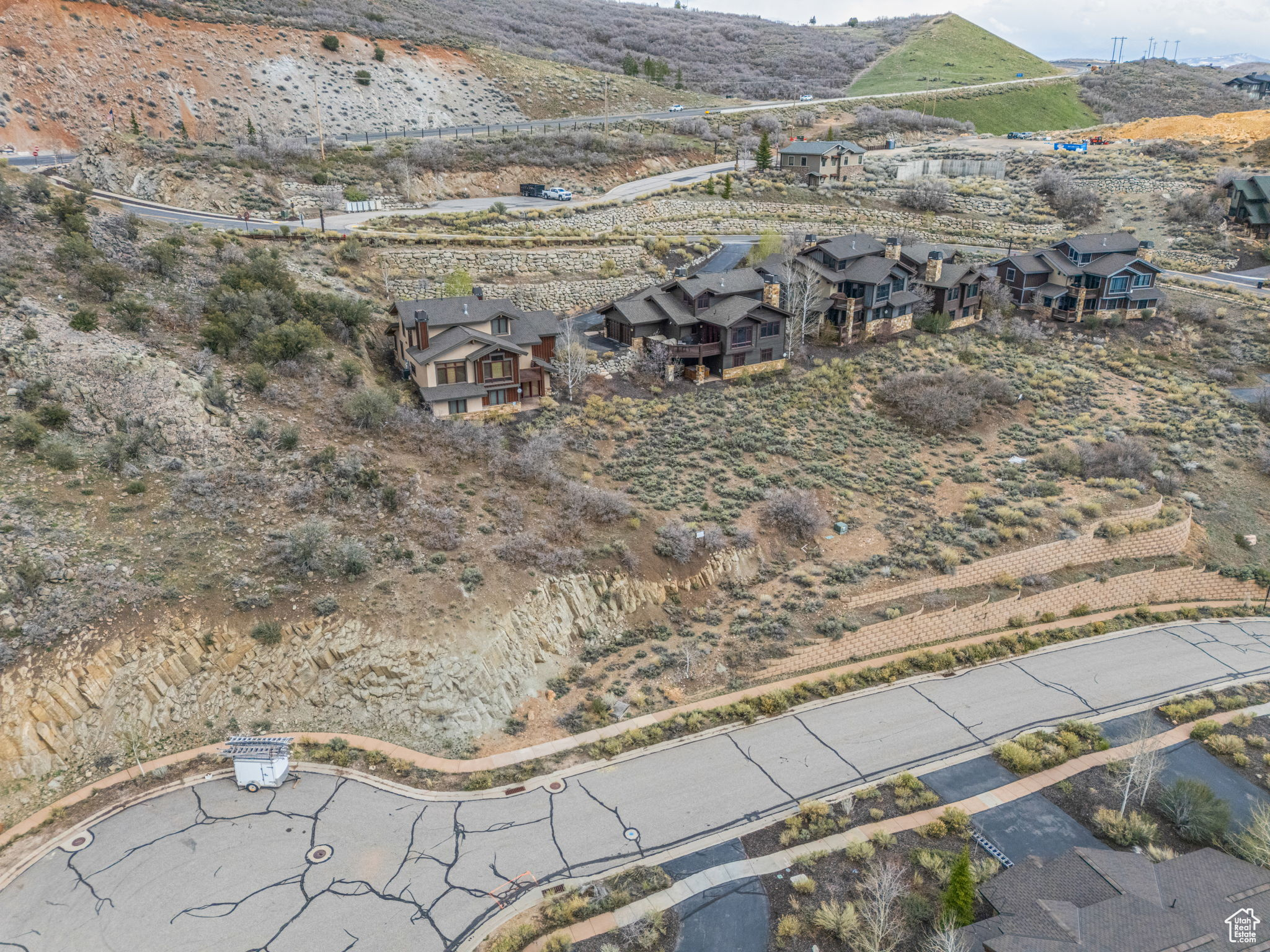 HIDEOUT CANYON - Land