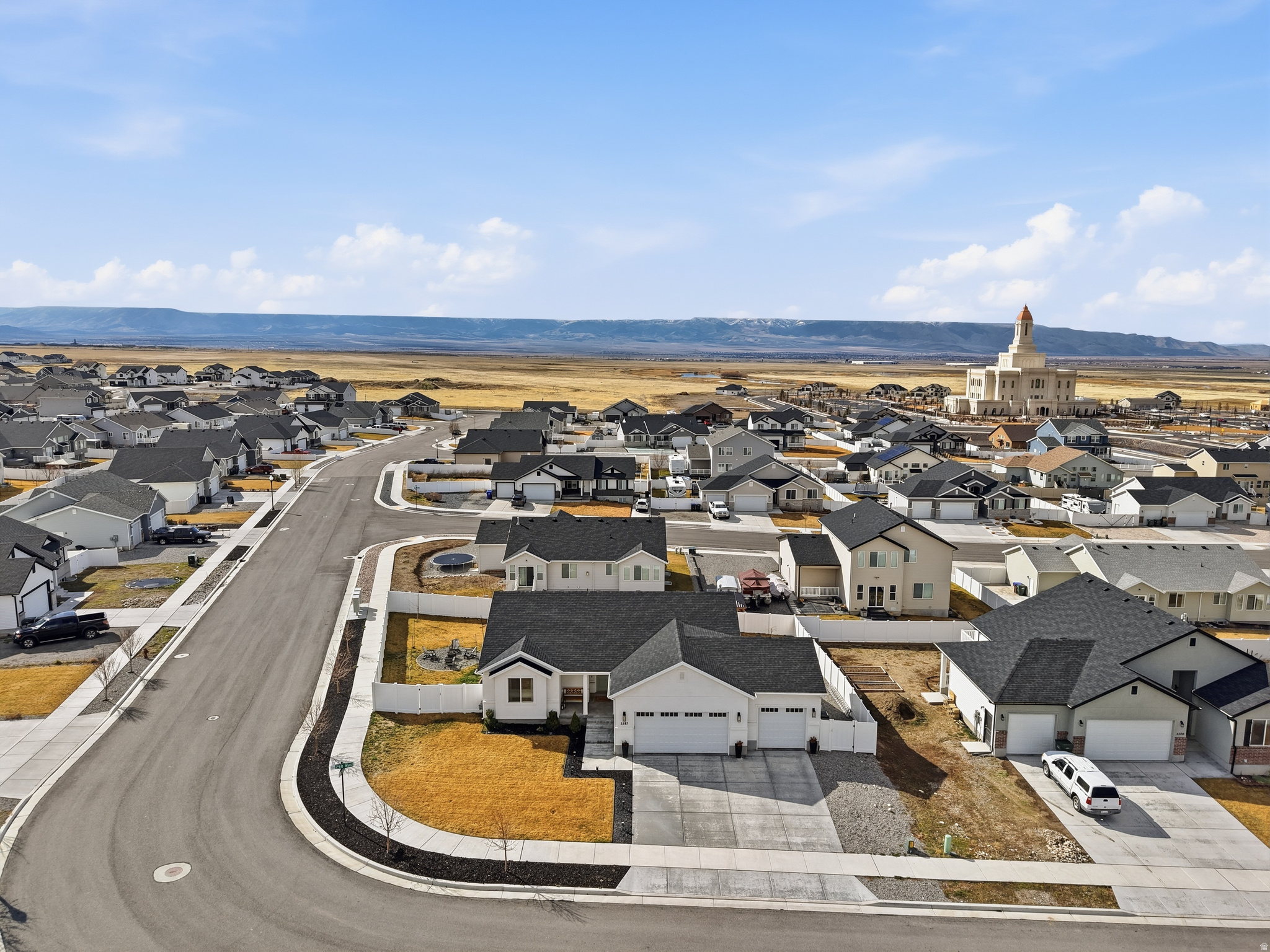 SUNSET ESTATES - Residential