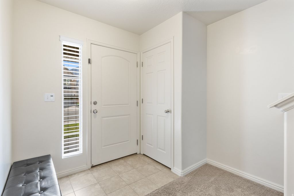 Photo of 1021 N 740 W, Centerville, UT 84014 (MLS # 2136986)