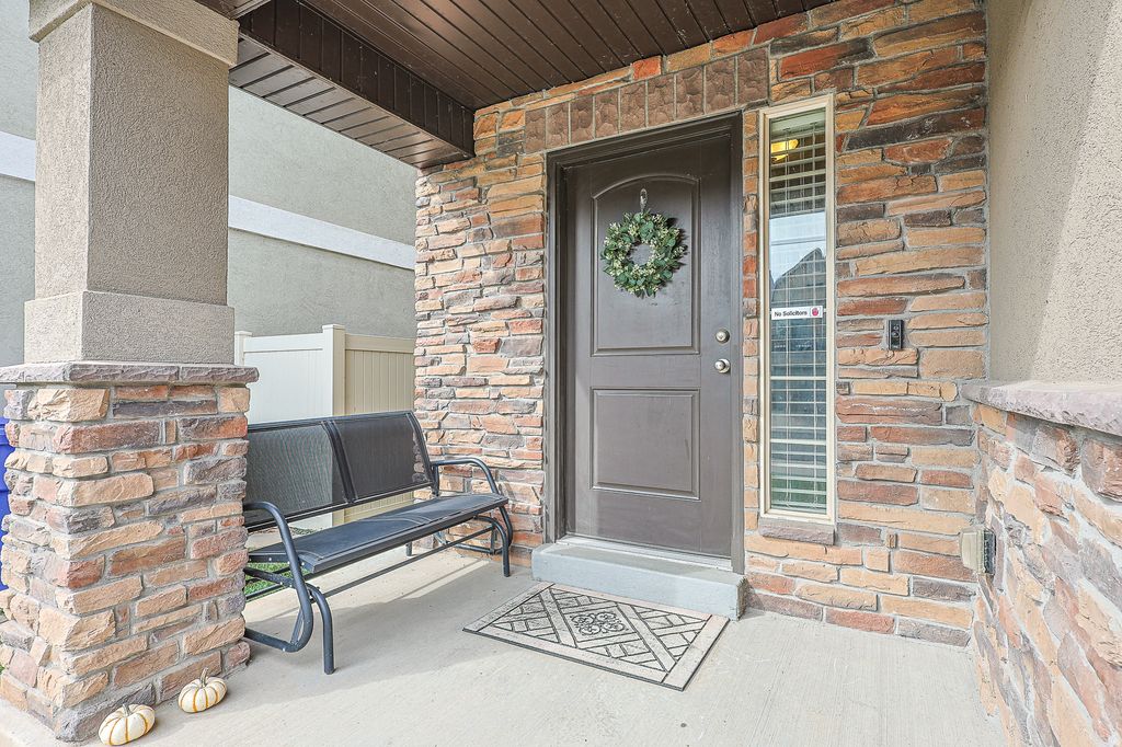 Photo of 1021 N 740 W, Centerville, UT 84014 (MLS # 2136986)