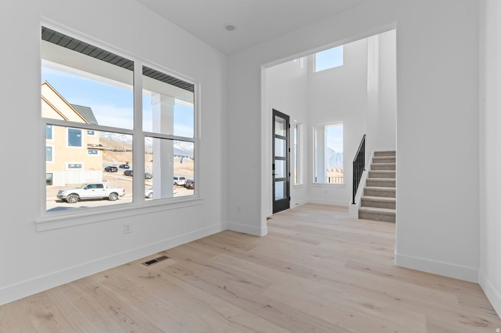 Photo of 18 W TALISMAN AVE #221, Lehi, UT 84048 (MLS # 2151785)