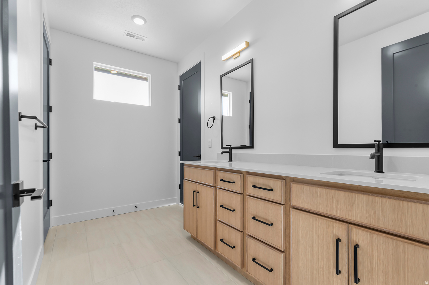 INVERNESS BY D.R. HORTON - Residential