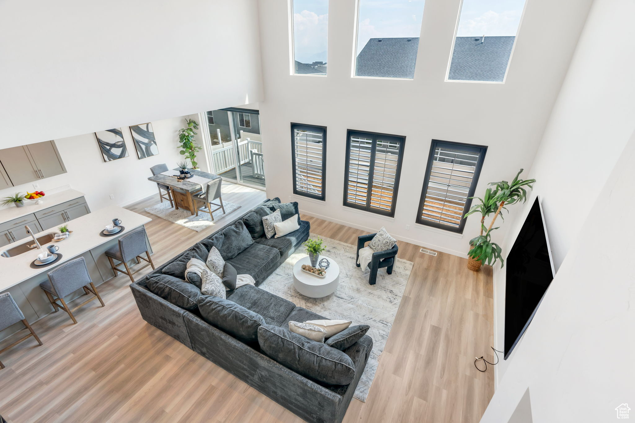 SUNSET HILLS - Residential