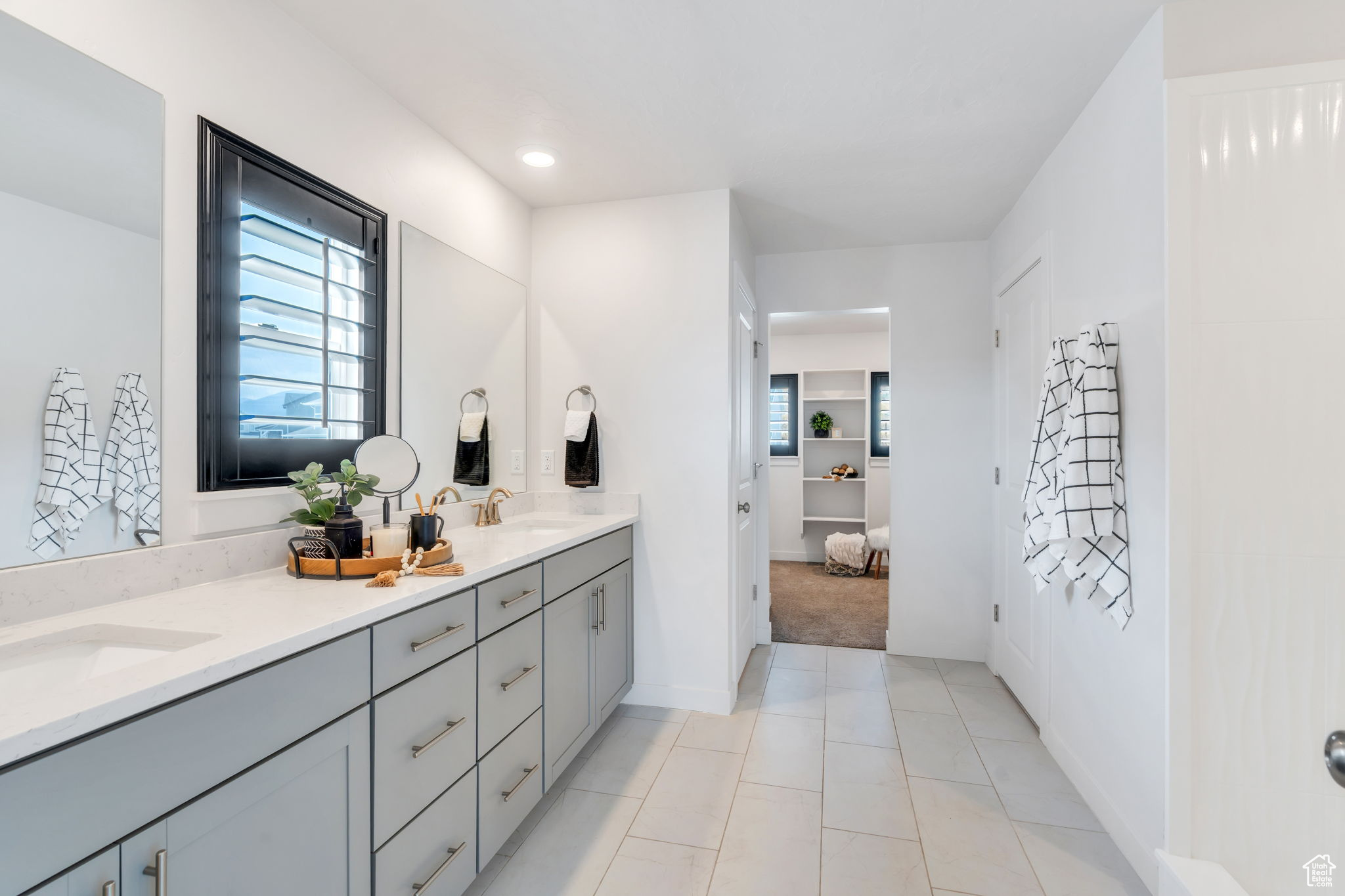 SUNSET HILLS - Residential