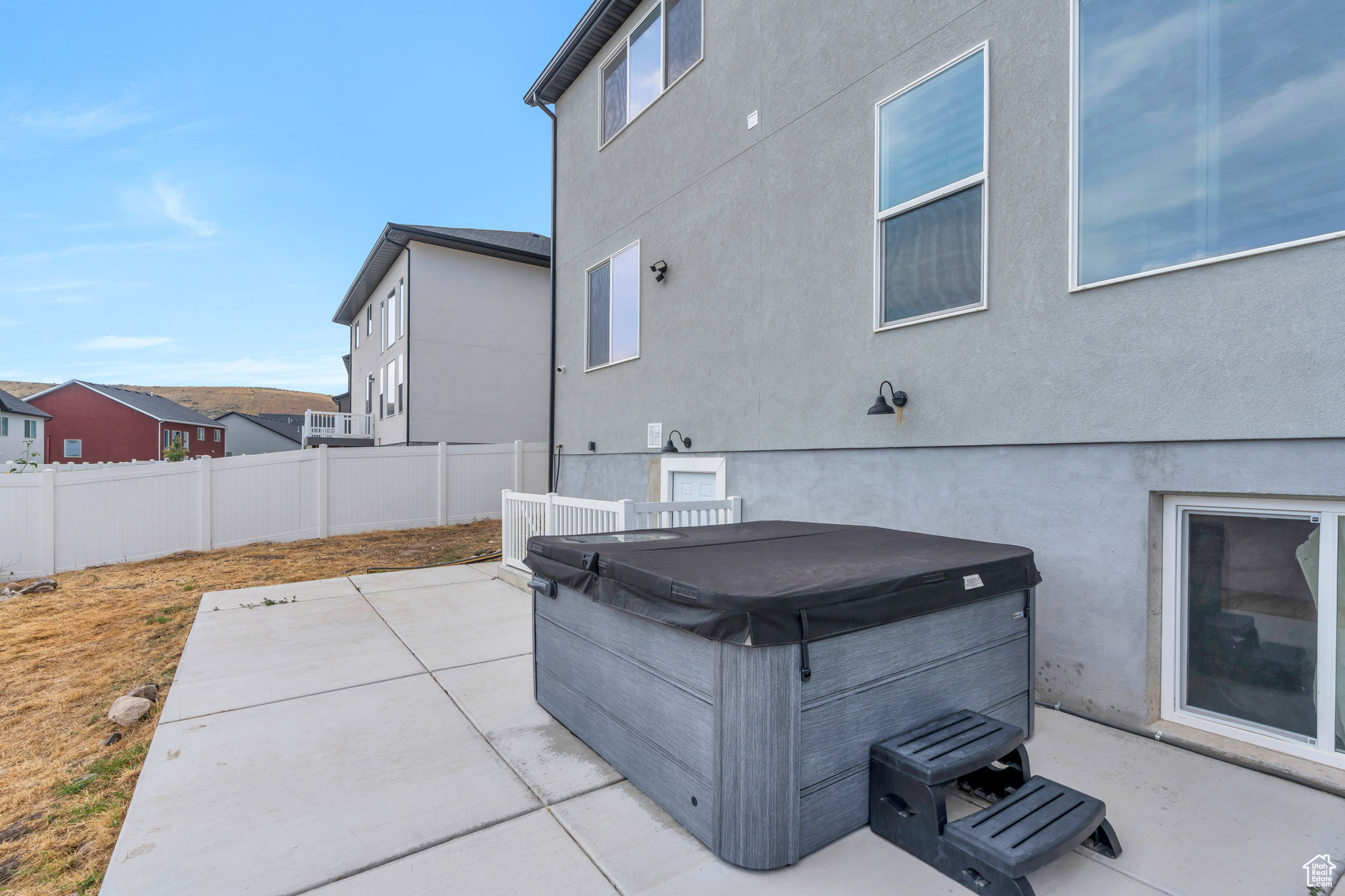 SUNSET HILLS - Residential