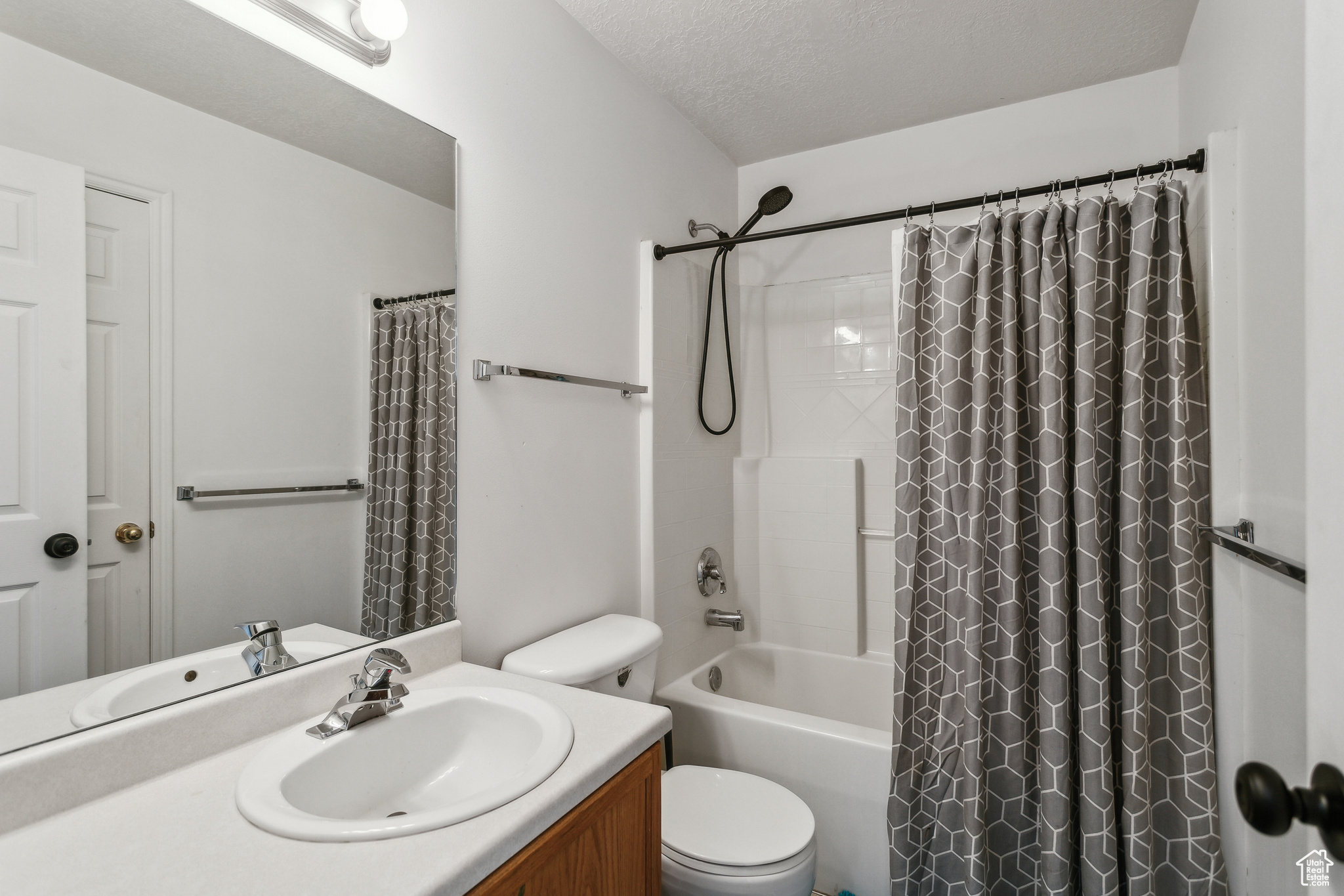 2230 E View Dr, South Weber, Utah image 17