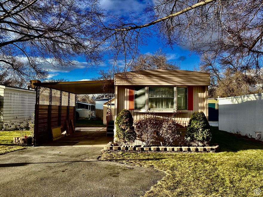 Price improvement! Seller's loss and buyer's gain! The roof has been sealed and waterproofed! 55+ Community, at least one person must be 55 or older, no children allowed, all residents must be at least 18 years of age. Potential buyers must be approved by the mobile home park. Perfect location! Clean! Very well maintained 2 bedrooms 1 bathroom mobile home, move in ready, the home has been updated, kitchen backsplash, laminate floors, tile in the kitchen, gas range, newer carpets, newer water heater, central A/C, and much more!