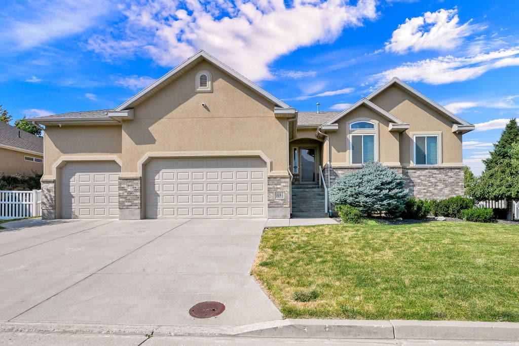 Photo of 1809 E KAY LN, South Weber, UT 84405 (MLS # 2177362)
