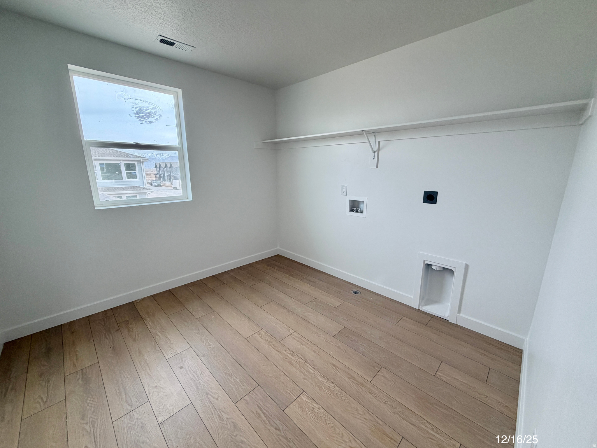 FIREFLY - Residential