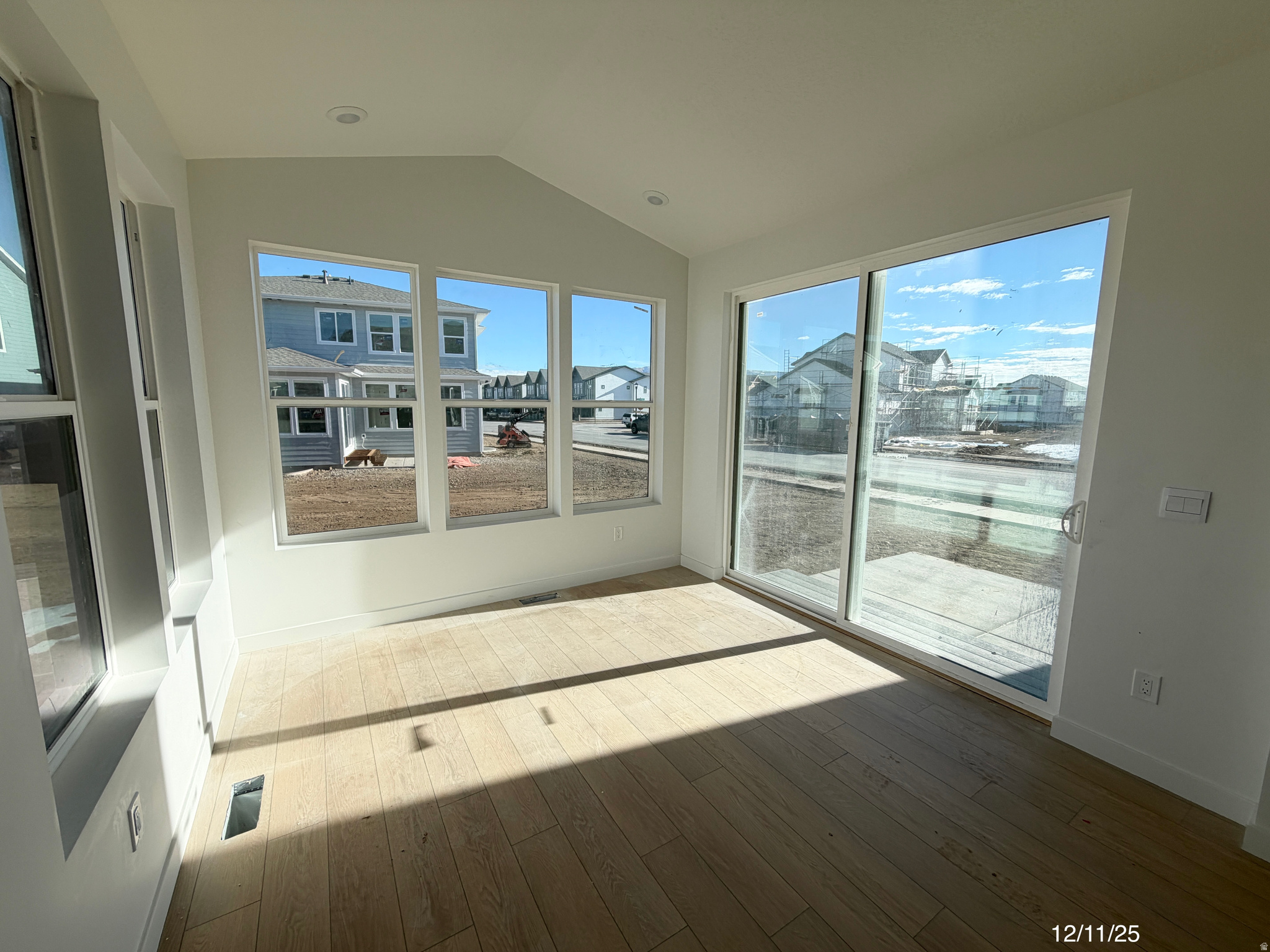 FIREFLY - Residential