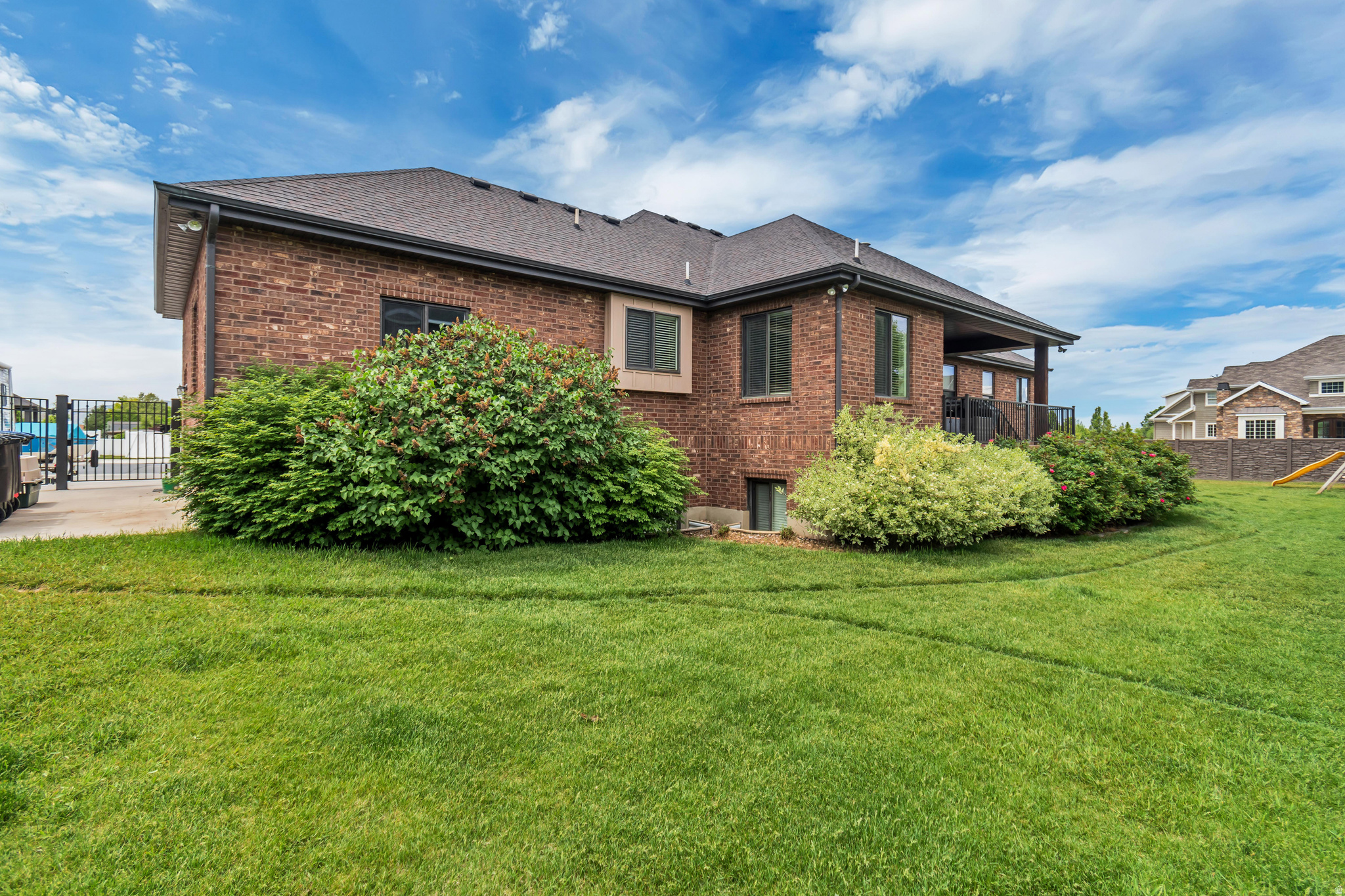 THE MEADOWS AT MOUNT LOAFER - Residential