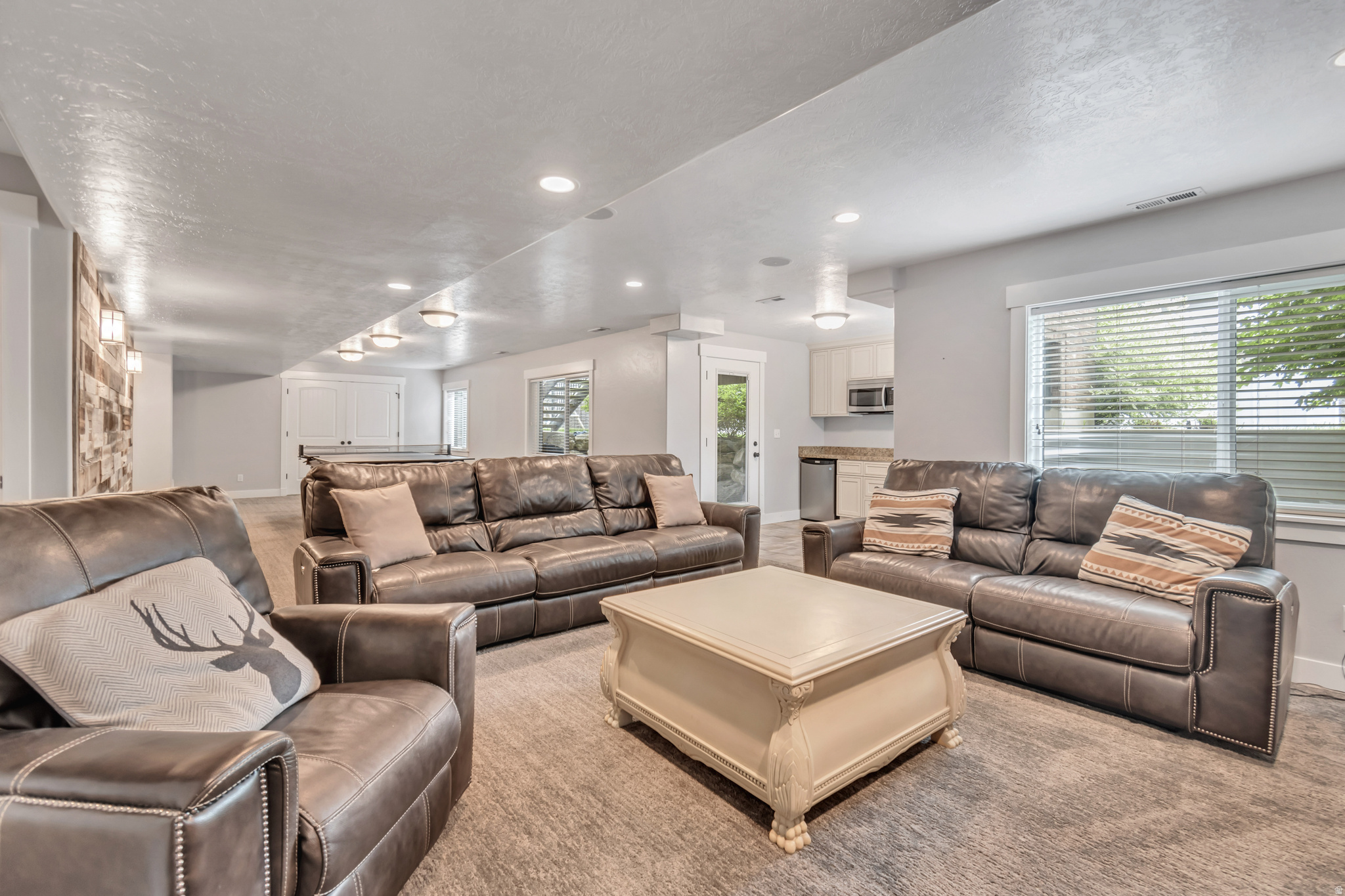 THE MEADOWS AT MOUNT LOAFER - Residential