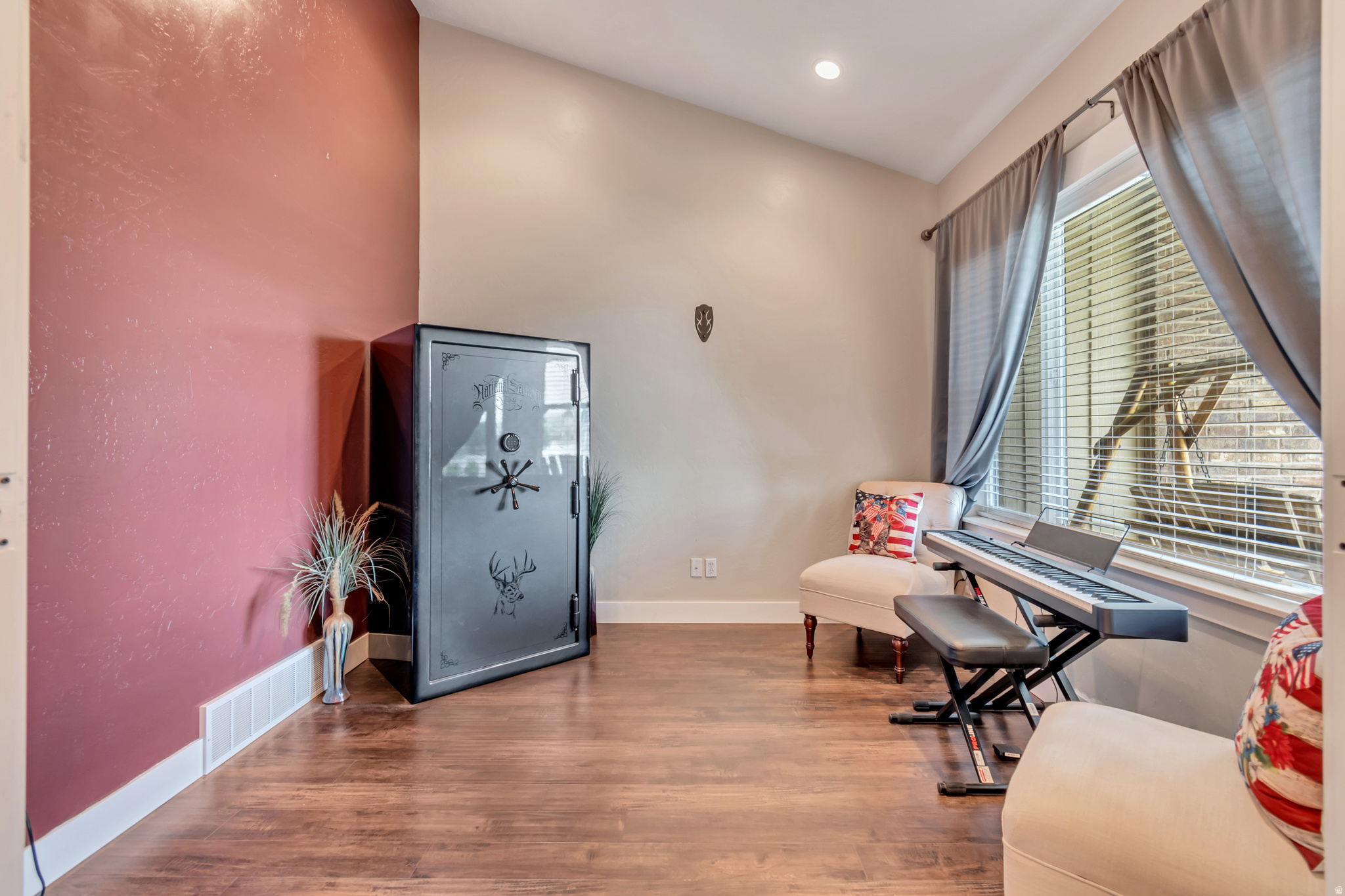 THE MEADOWS AT MOUNT LOAFER - Residential