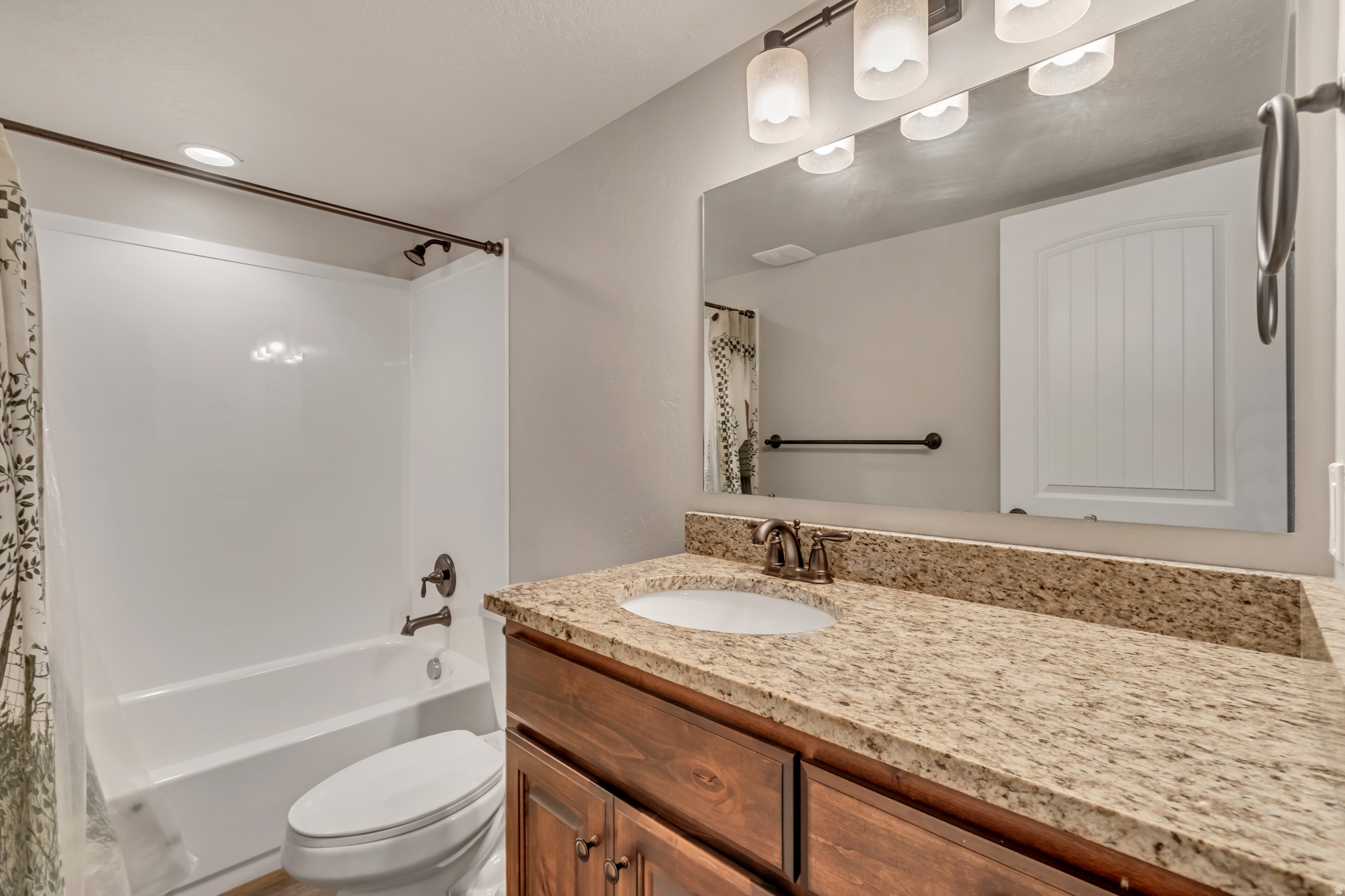 THE MEADOWS AT MOUNT LOAFER - Residential
