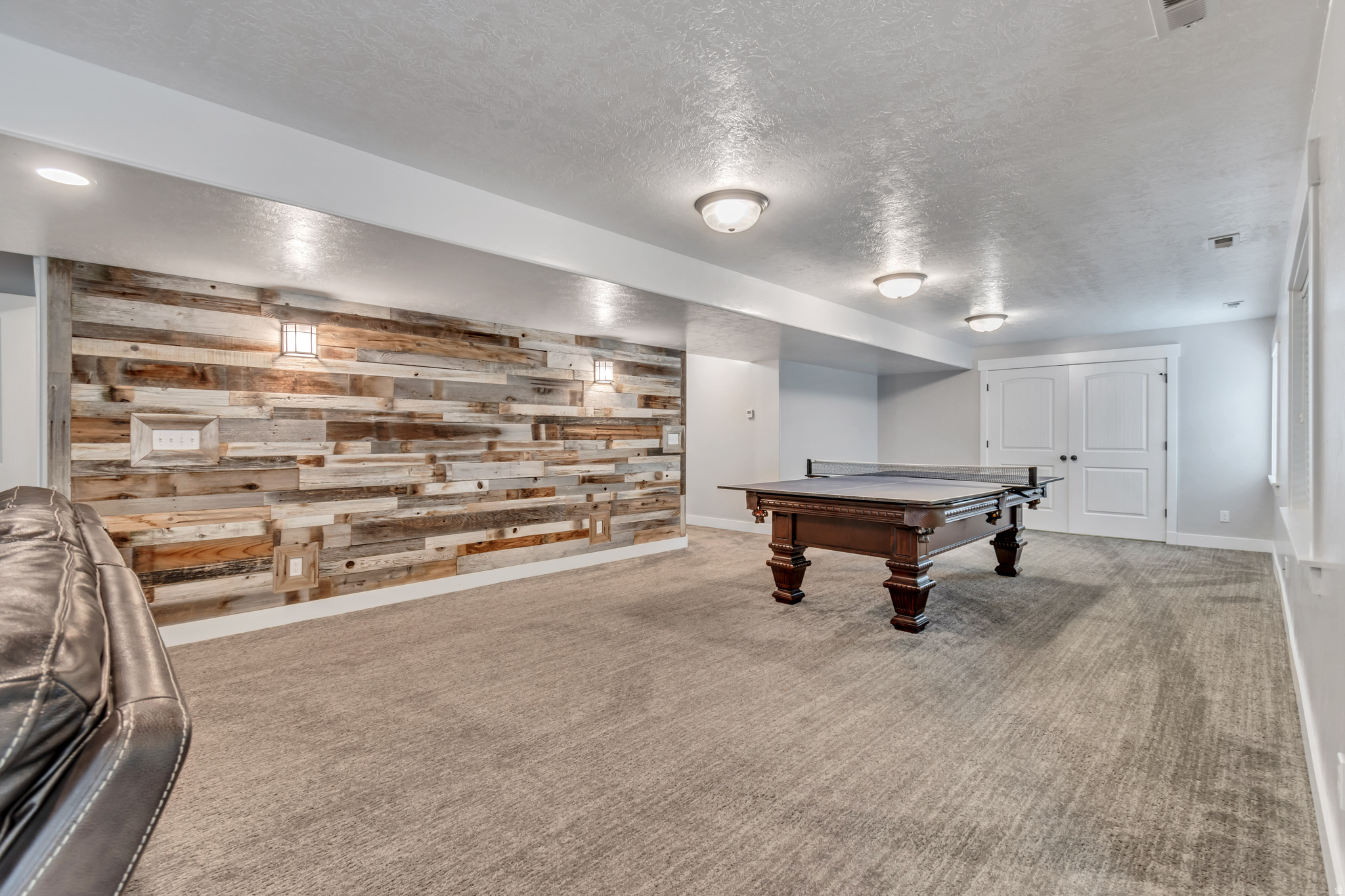 THE MEADOWS AT MOUNT LOAFER - Residential