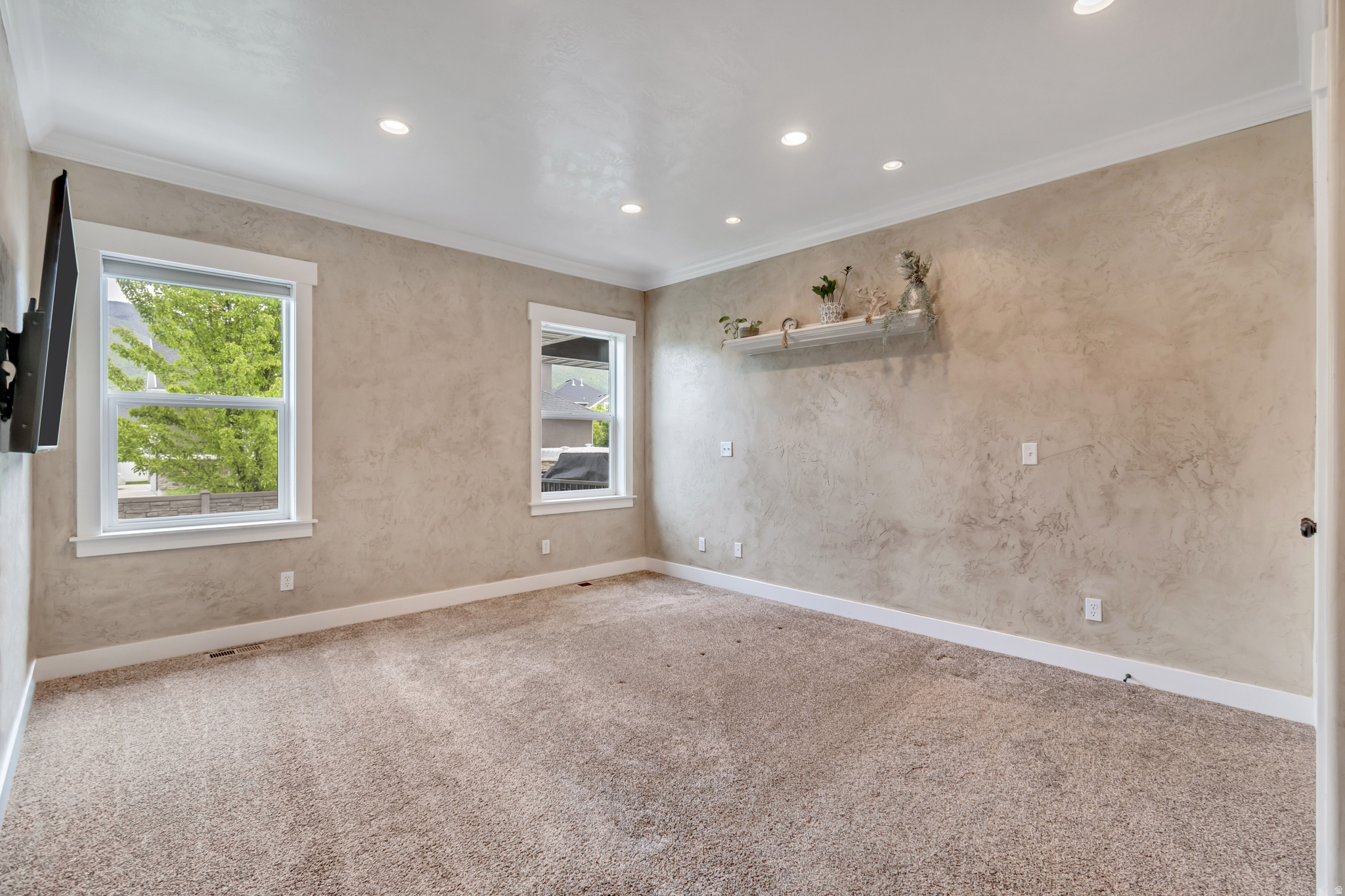 THE MEADOWS AT MOUNT LOAFER - Residential