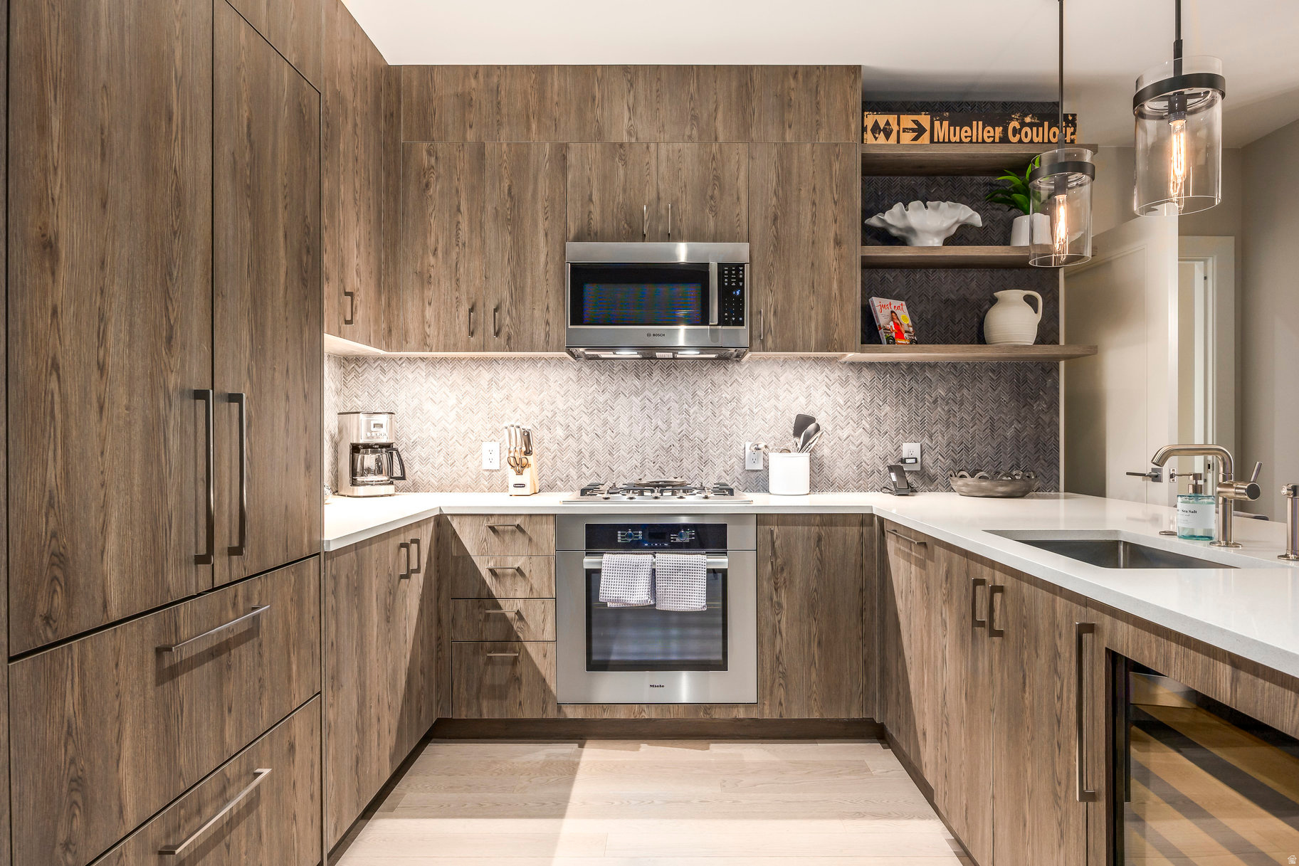 THE RESIDENCES AT GRAND HYATT - Residential