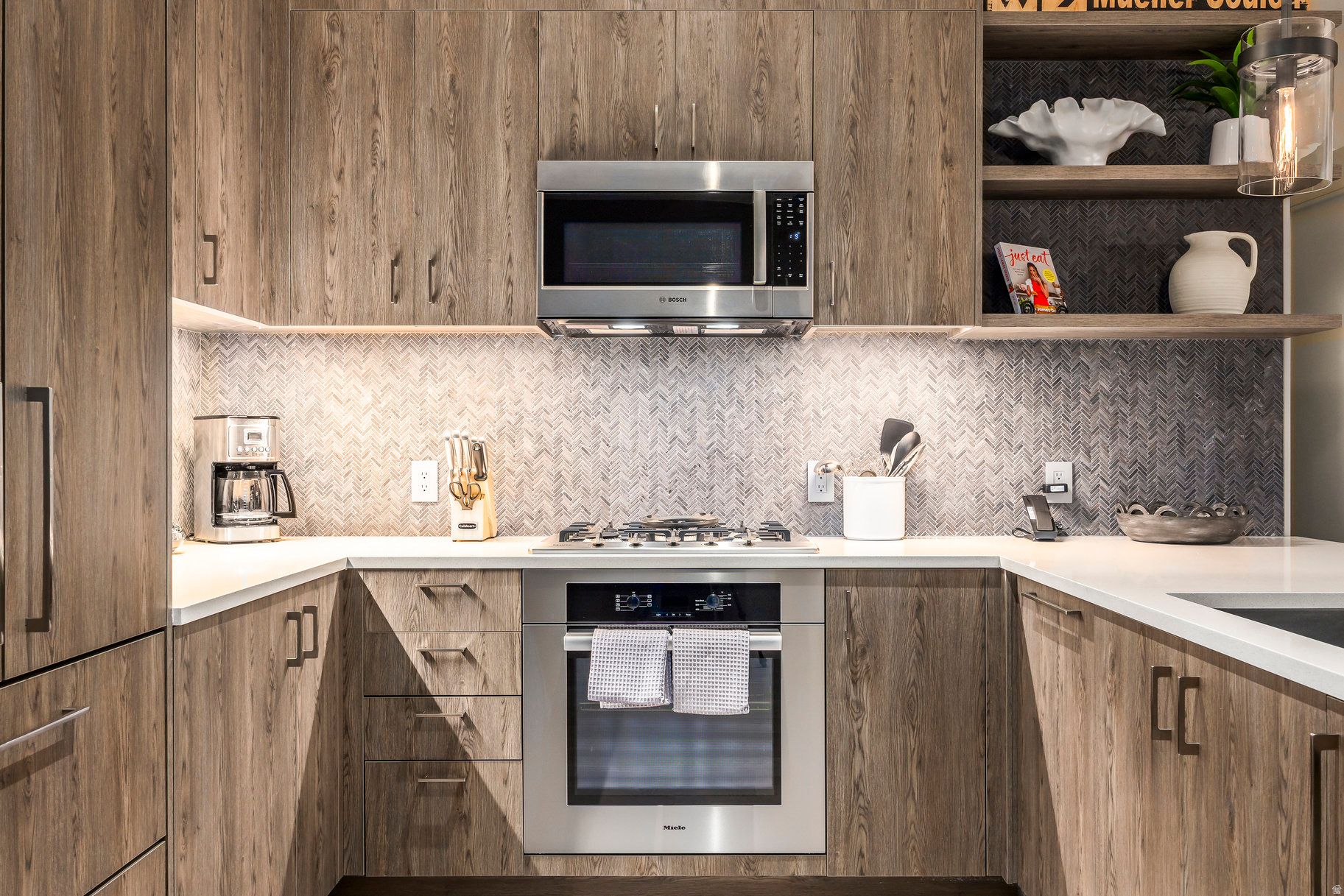 THE RESIDENCES AT GRAND HYATT - Residential