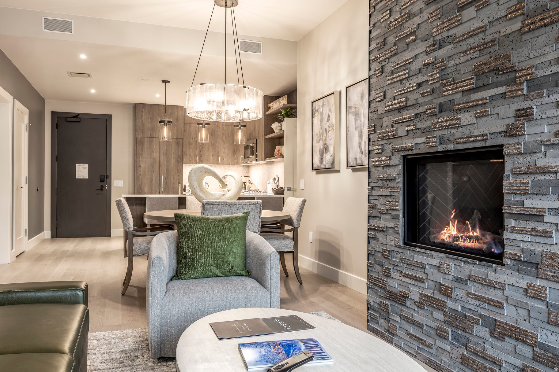 THE RESIDENCES AT GRAND HYATT - Residential