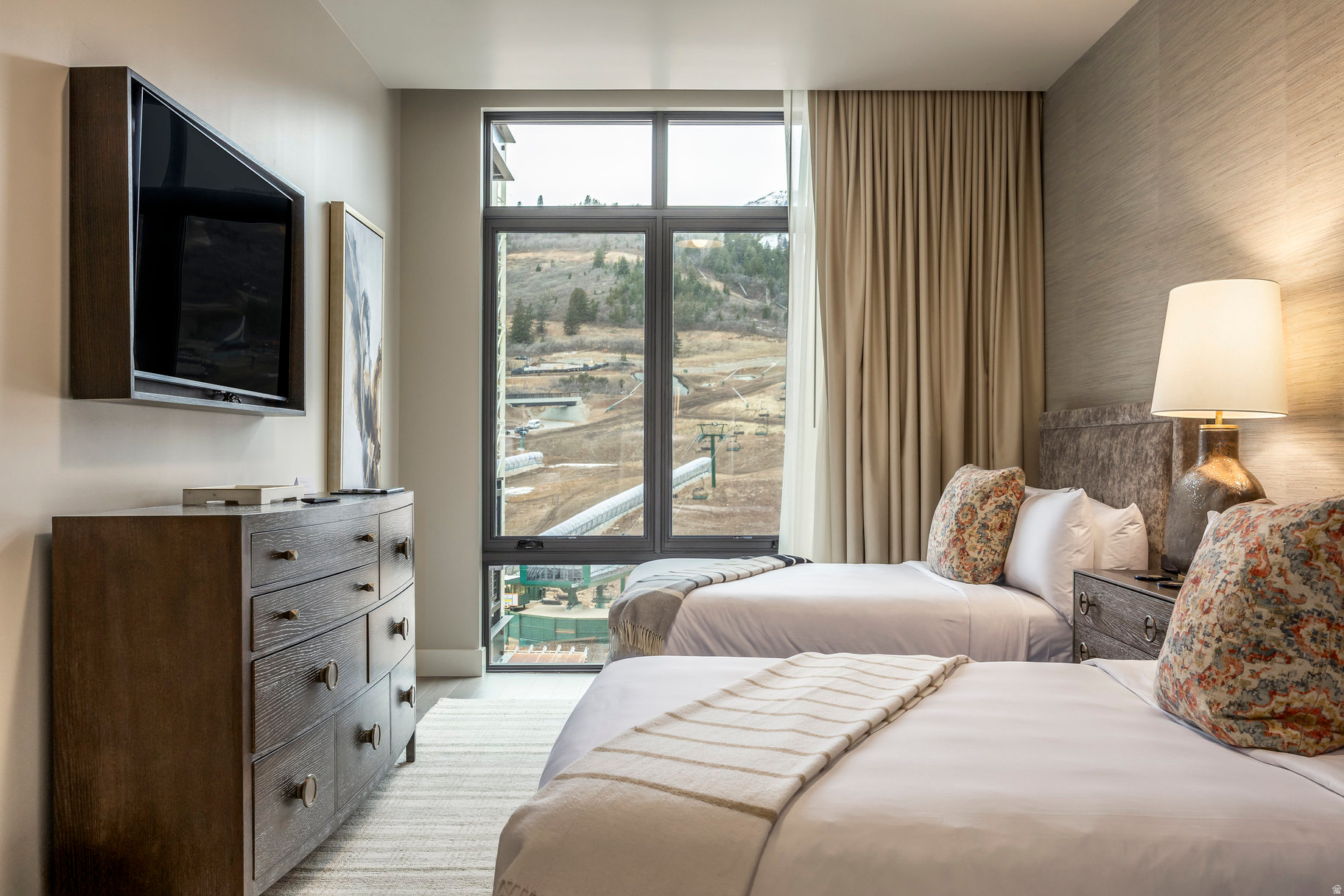 THE RESIDENCES AT GRAND HYATT - Residential