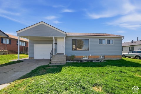 Photo of 279 E 4525 S, Washington Terrace, UT 84405 (MLS # 2188994)