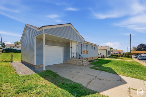 Tiny photo for 279 E 4525 S, Washington Terrace, UT 84405 (MLS # 2188994)
