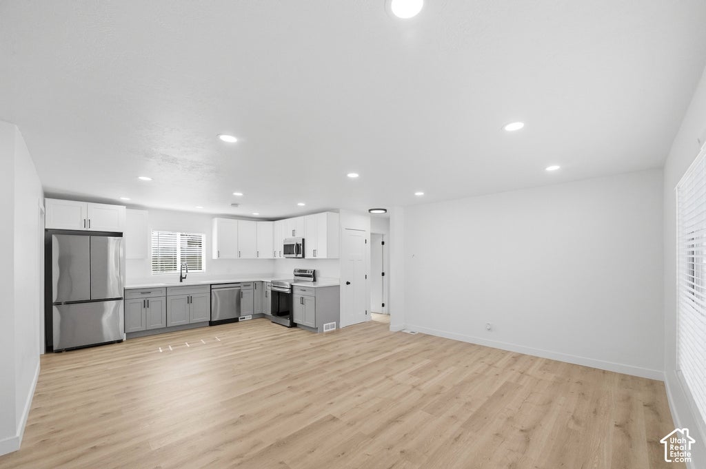 Photo of 279 E 4525 S, Washington Terrace, UT 84405 (MLS # 2188994)