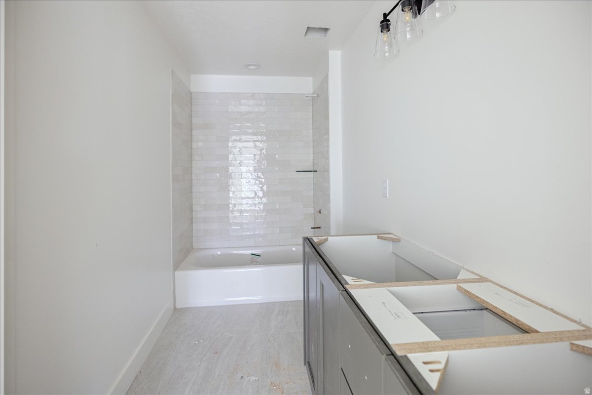 BEACON POINTE - Residential