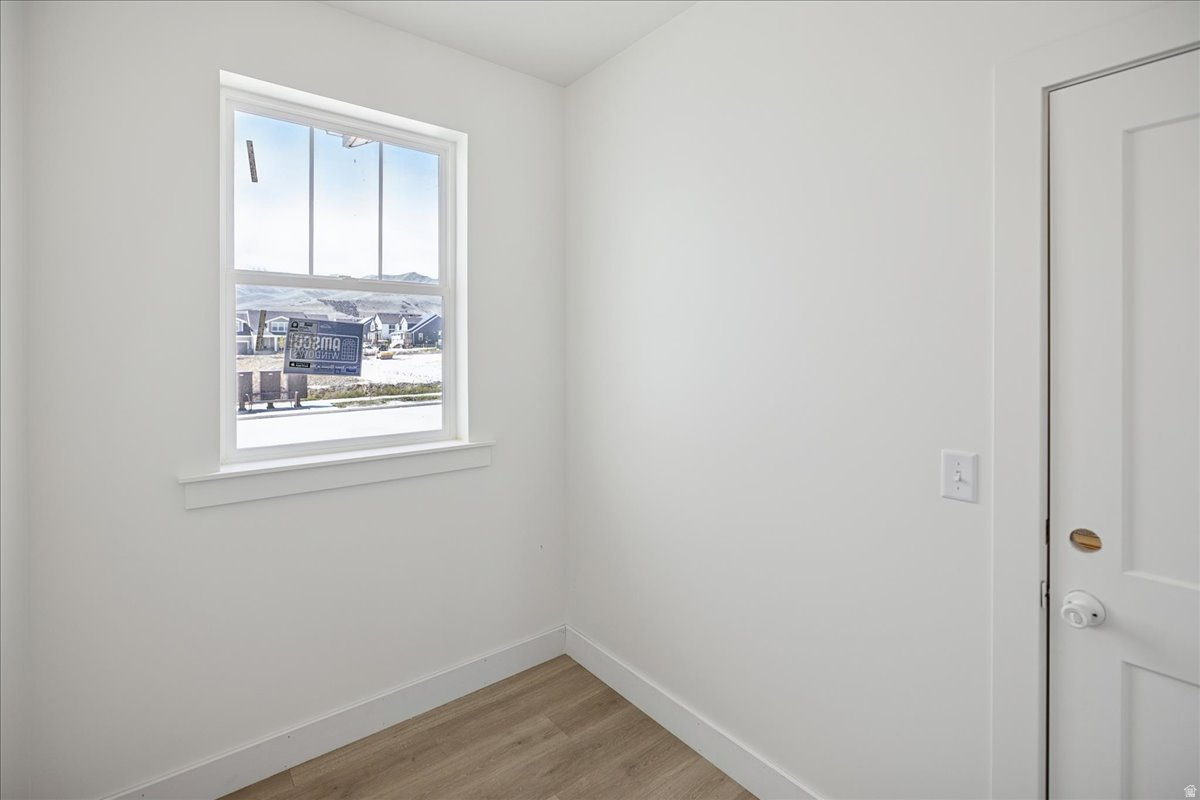 BEACON POINTE - Residential