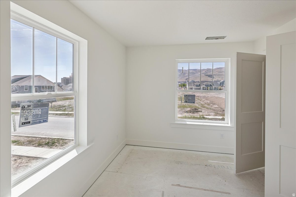 BEACON POINTE - Residential