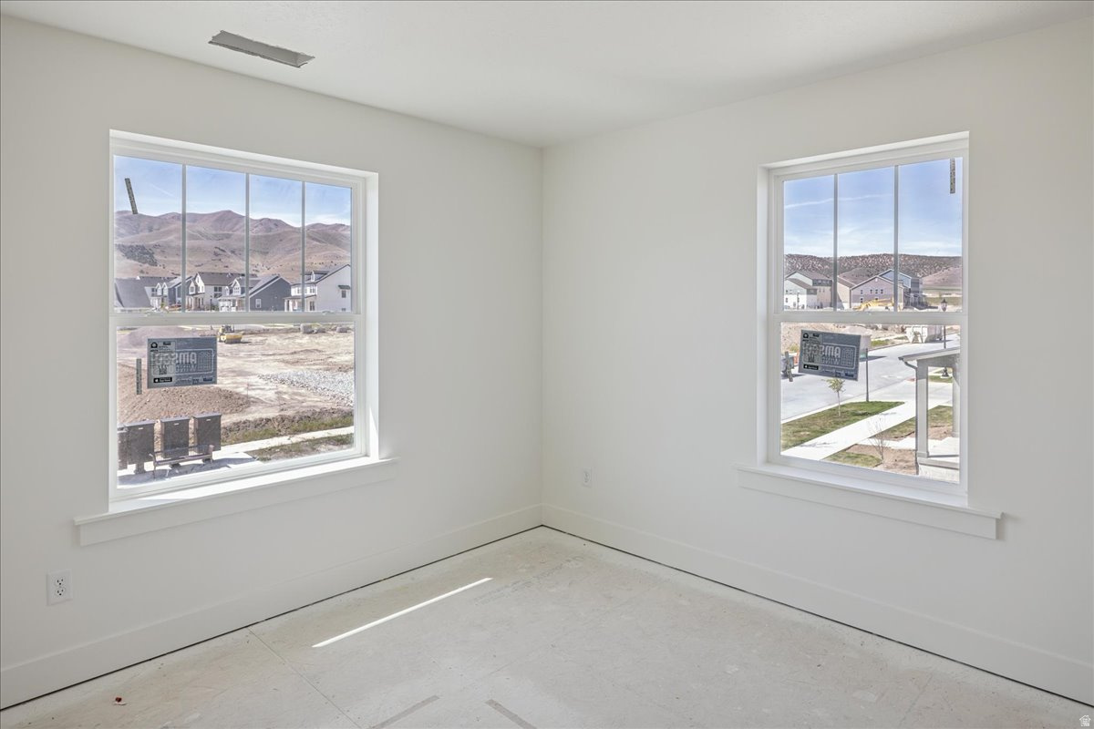 BEACON POINTE - Residential