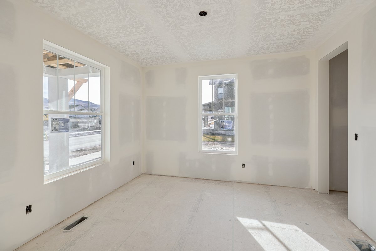 BEACON POINTE - Residential