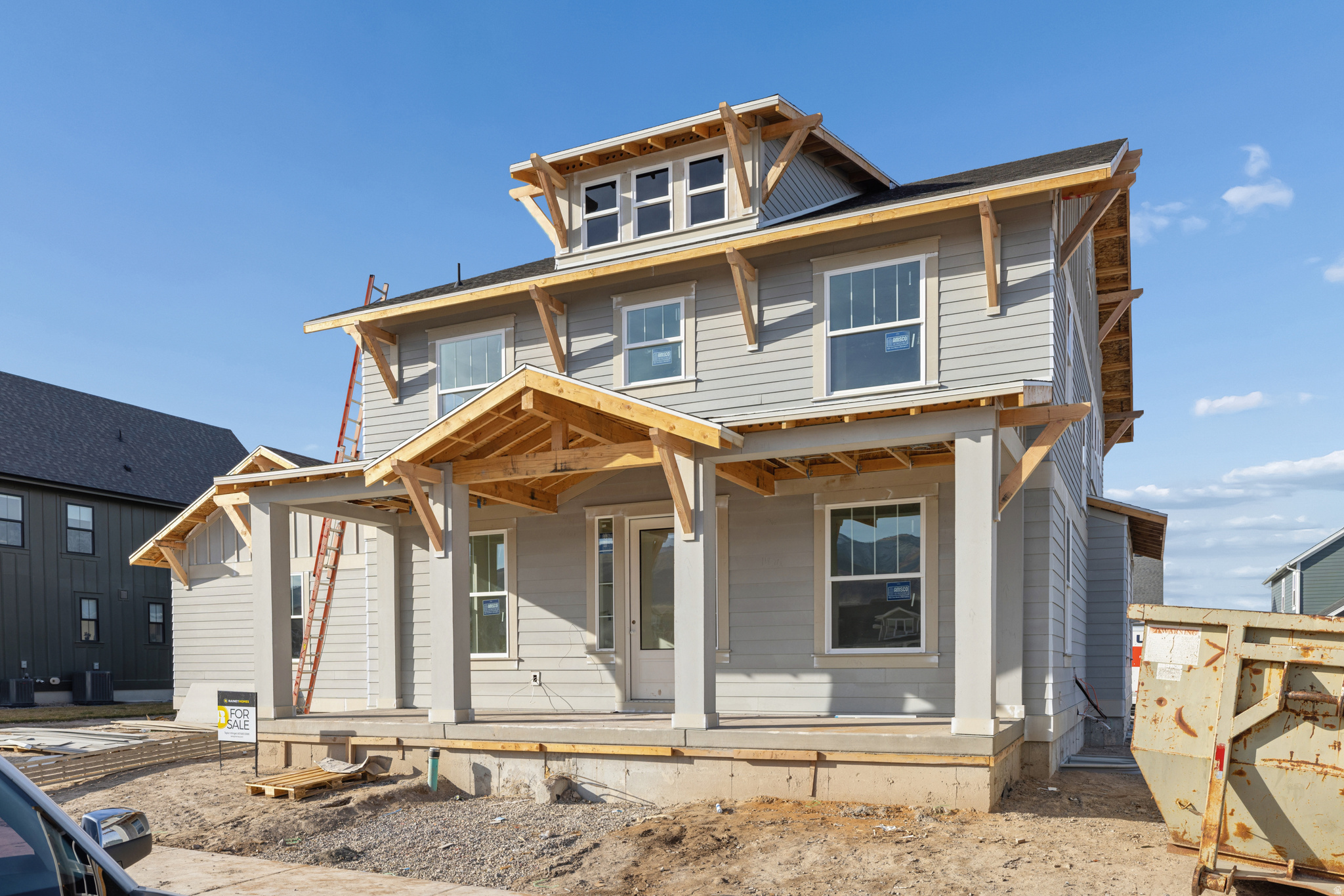 BEACON POINTE - Residential