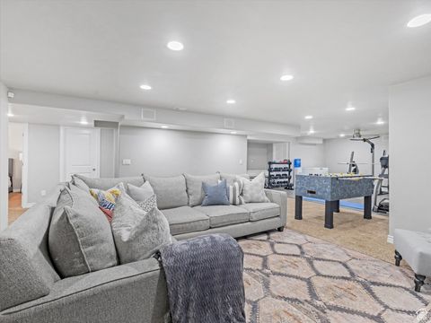 Tiny photo for 1606 W 200 N, Layton, UT 84041 (MLS # 2118050)