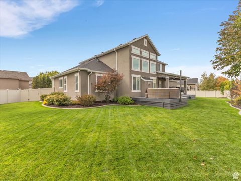 Tiny photo for 1606 W 200 N, Layton, UT 84041 (MLS # 2118050)