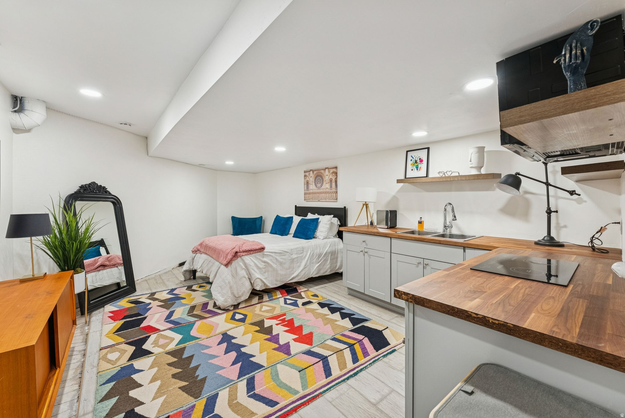 Park City, Utah 84060, United States, 4 Bedrooms Bedrooms, ,3 BathroomsBathrooms,Residential,Active,235044