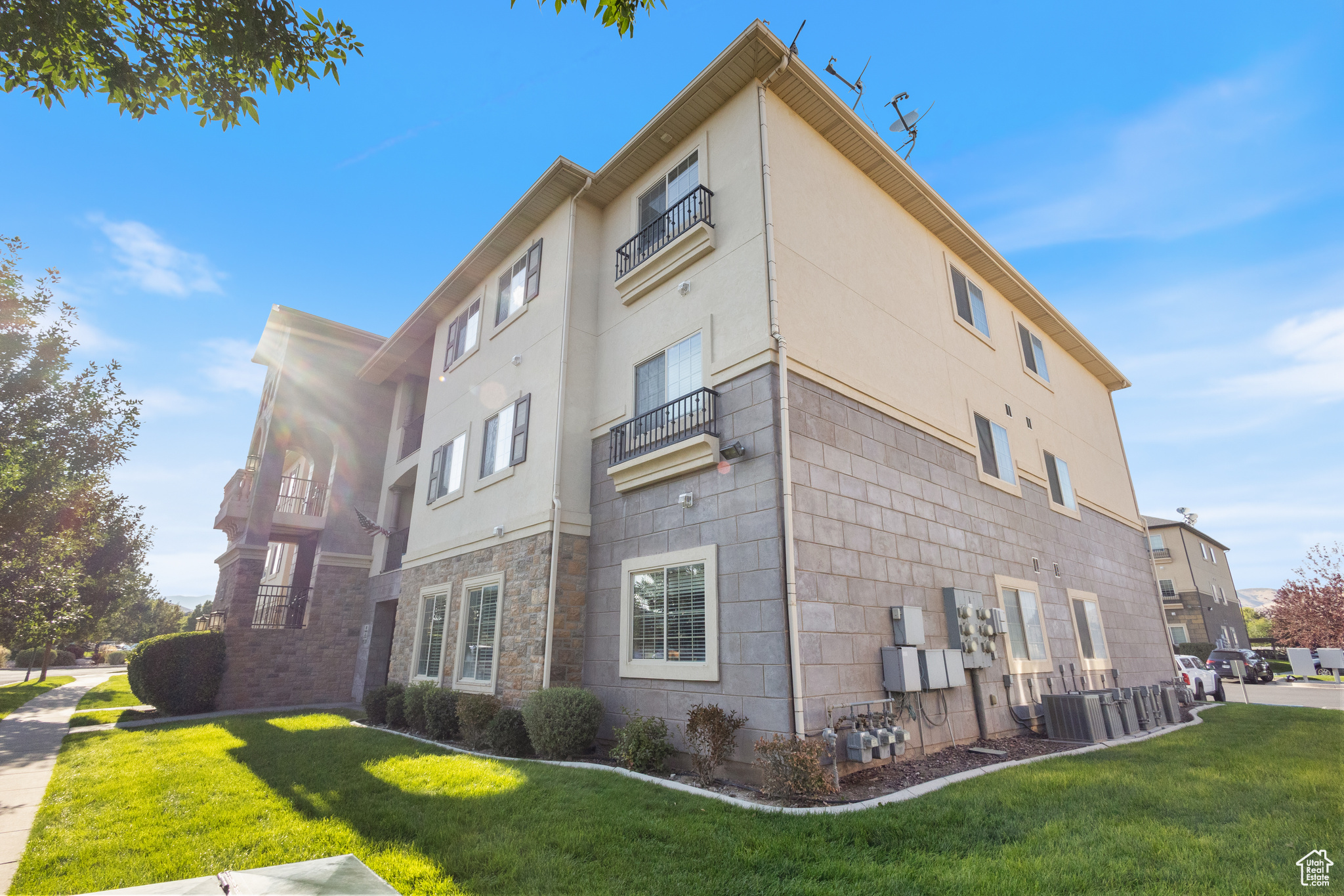 ROCK CREEK CONDO - Residential