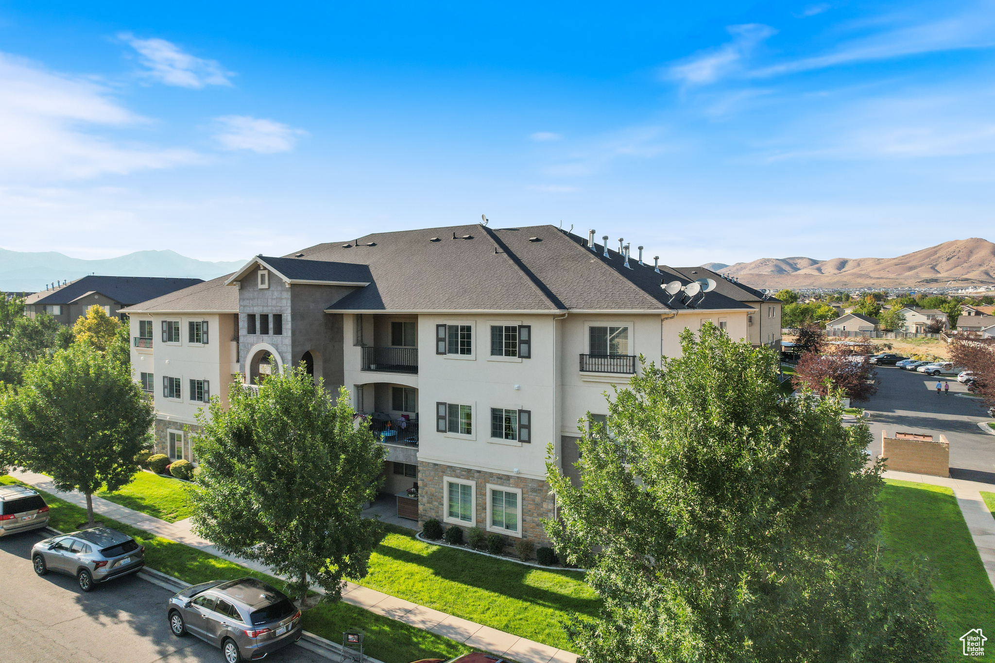 ROCK CREEK CONDO - Residential