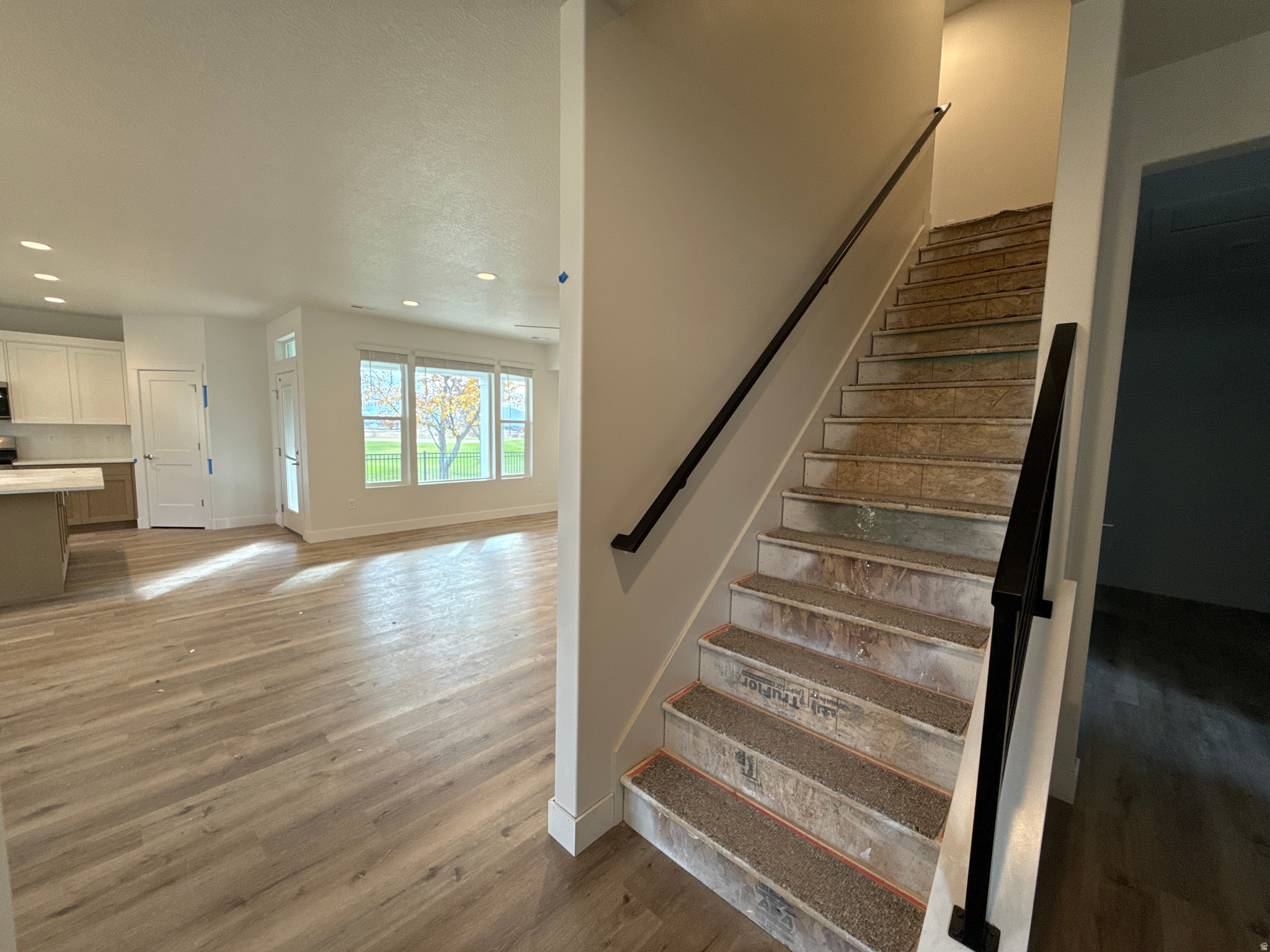 BLUFF VIEW - Residential