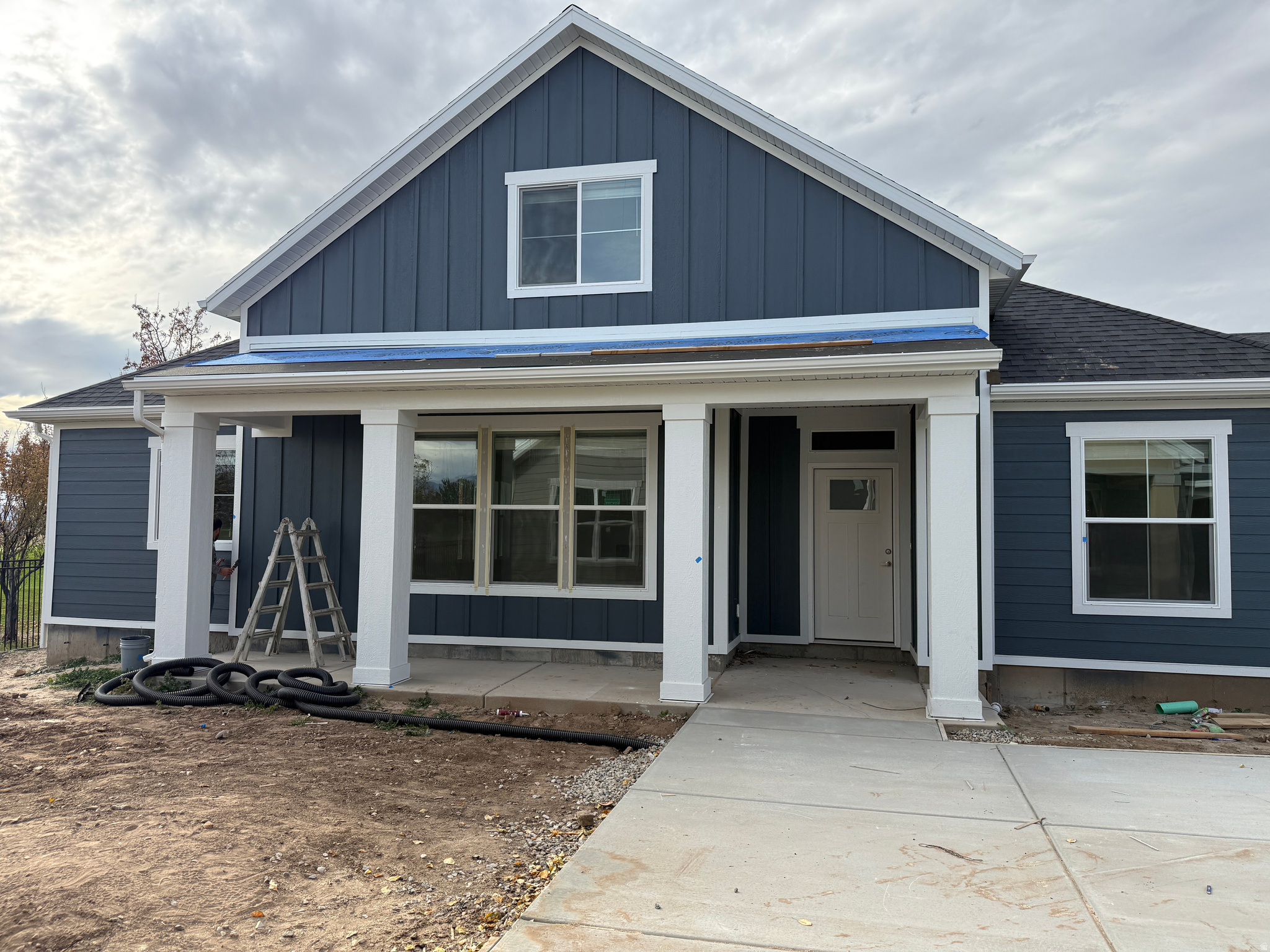 BLUFF VIEW - Residential