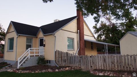 Tiny photo for 209 W 200 S, Vernal, UT 84078 (MLS # 2115788)