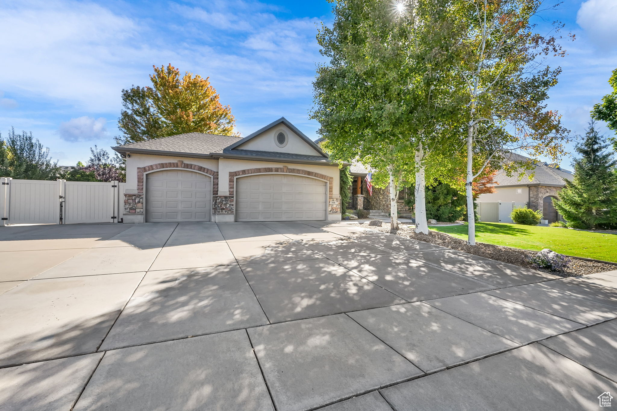 COLD WATER CREEK - Residential