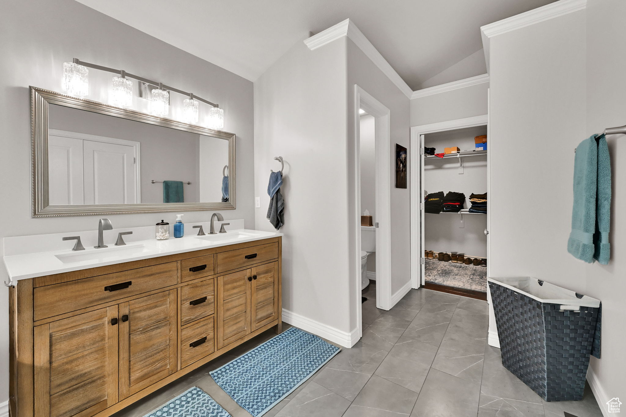 COLD WATER CREEK - Residential